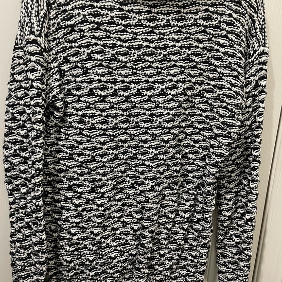 Calvin Klein Sweater. M Preloved - Picture 9 of 11